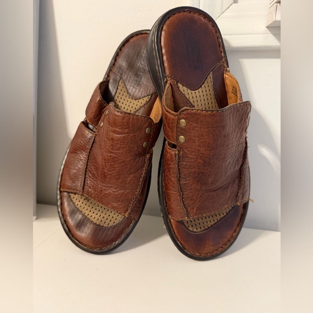 Born Men's Size 9  Leather Slide Sandals in Brown - Picture 3 of 15